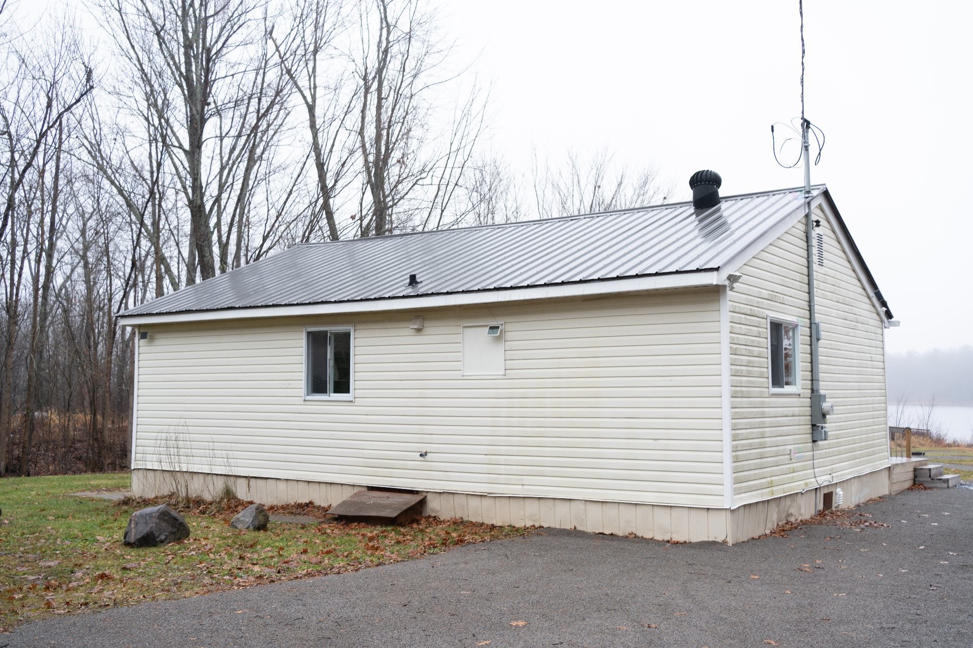 









16


Ch. Blue Jay

,
L'Isle-aux-Allumettes,




QC
J0X1M0

