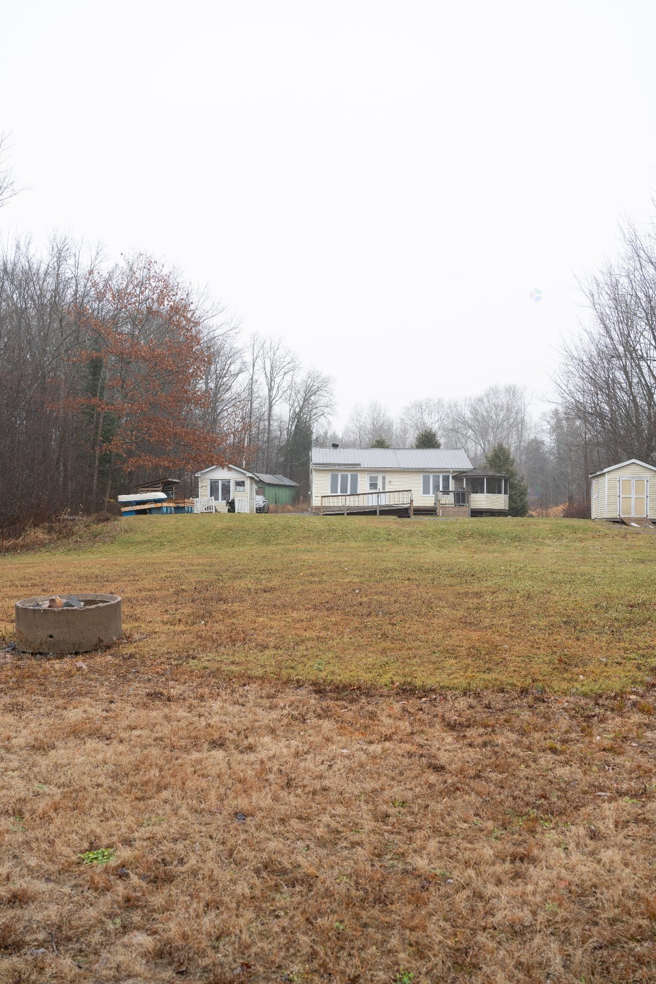 









16


Ch. Blue Jay

,
L'Isle-aux-Allumettes,




QC
J0X1M0

