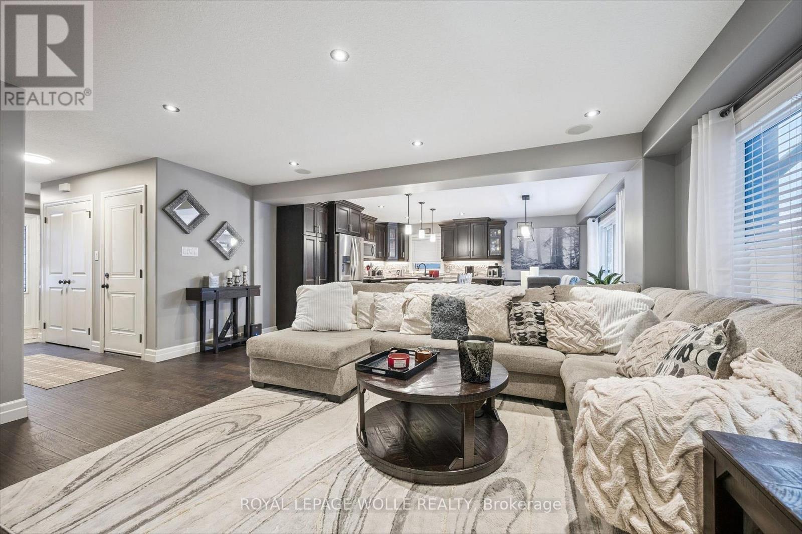 












78 WOODBERRY CRESCENT

,
Woolwich,




Ontario
N3B0C5

