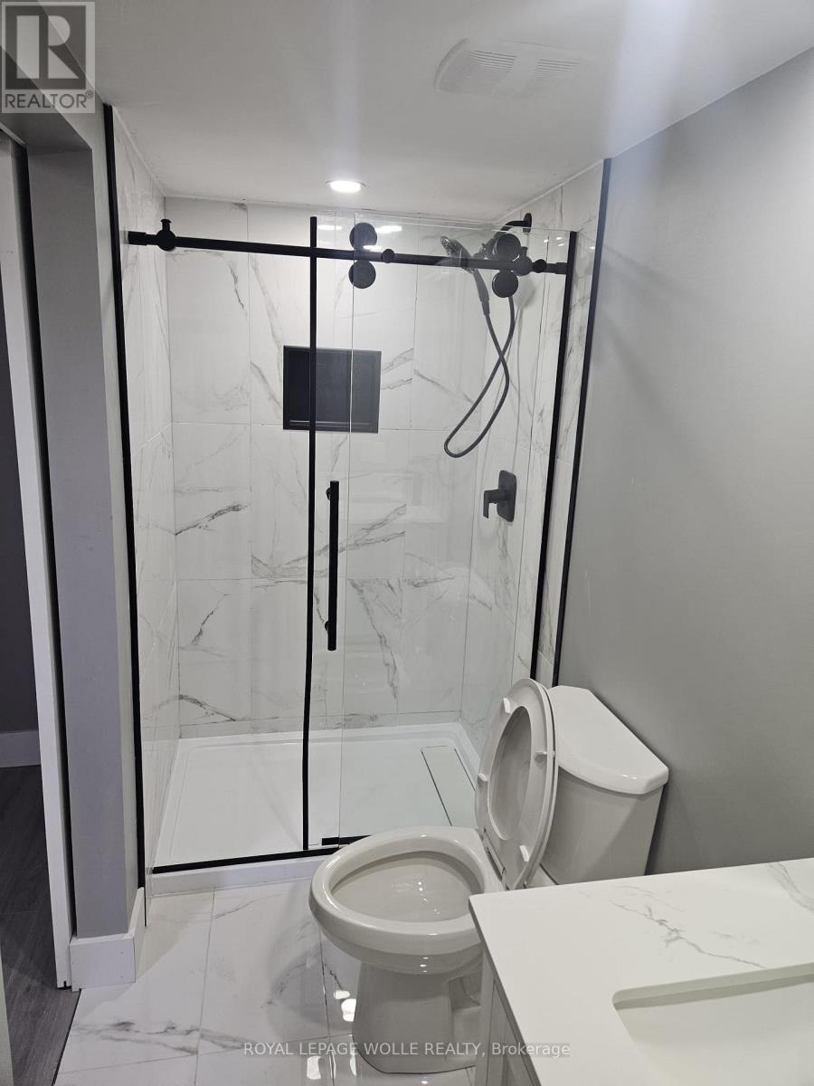 












78 WOODBERRY CRESCENT

,
Woolwich,




Ontario
N3B0C5

