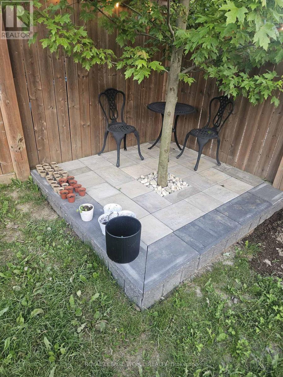 












78 WOODBERRY CRESCENT

,
Woolwich,




Ontario
N3B0C5

