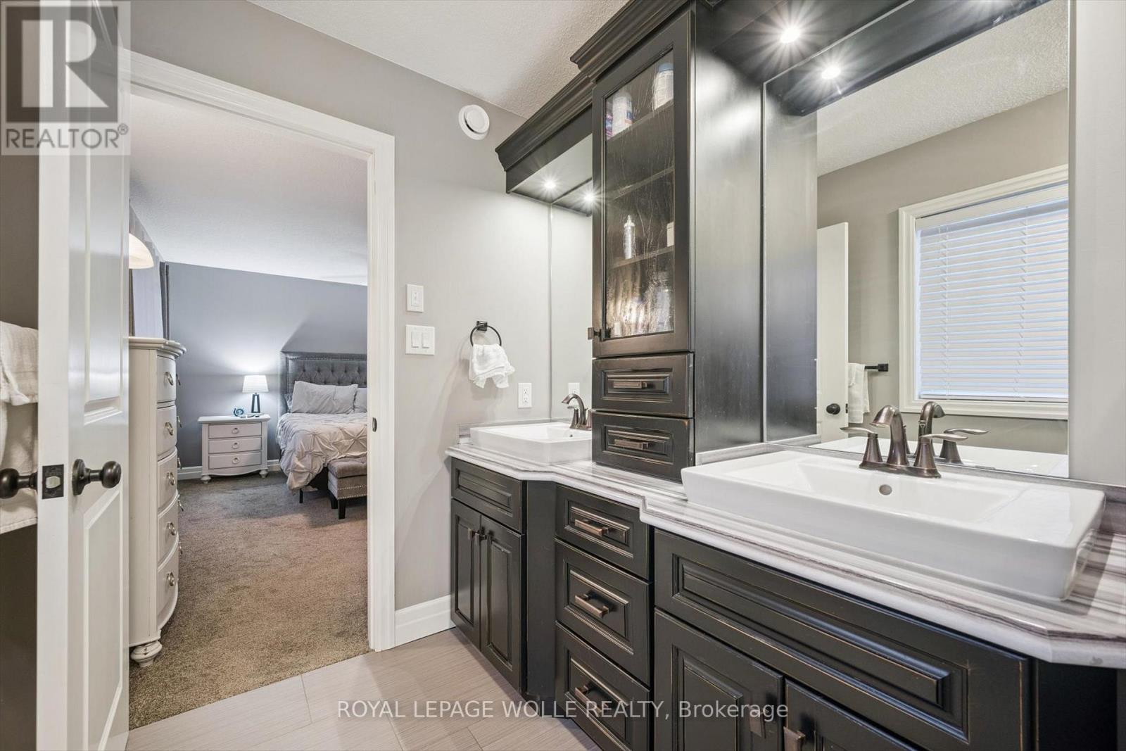 












78 WOODBERRY CRESCENT

,
Woolwich,




Ontario
N3B0C5

