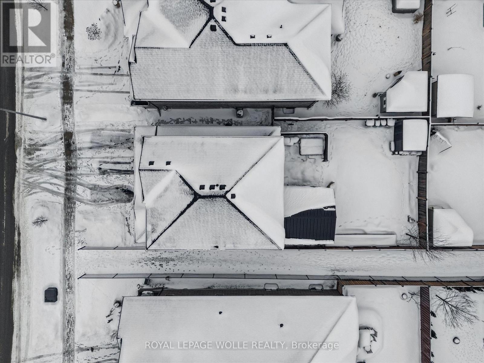 












78 WOODBERRY CRESCENT

,
Woolwich,




Ontario
N3B0C5

