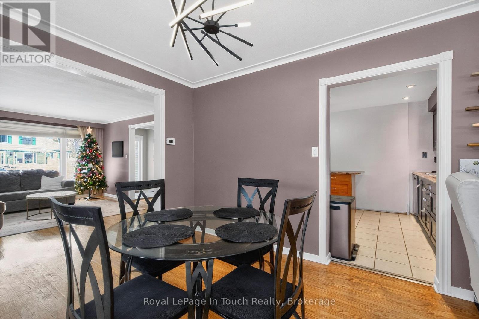 












958 MONTREAL STREET

,
Midland,




Ontario
L4R1H2

