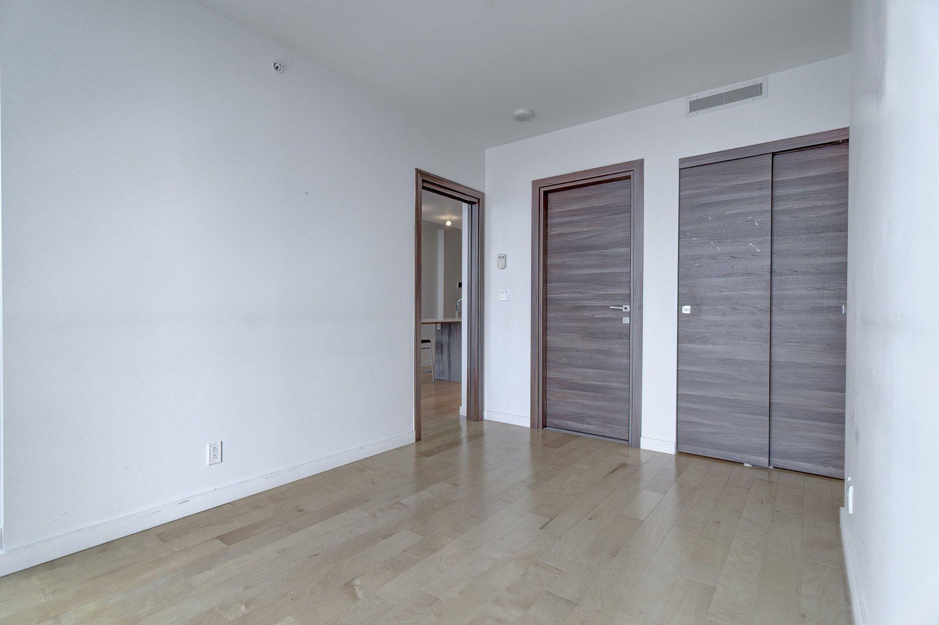 









1450


Boul. René-Lévesque O.

, 1311,
Montréal (Ville-Marie),




QC
H3G0E1

