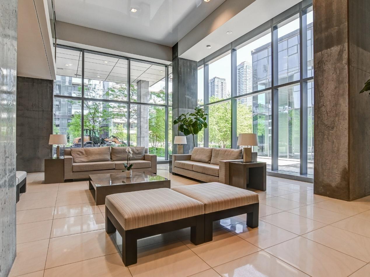 









1450


Boul. René-Lévesque O.

, 1311,
Montréal (Ville-Marie),




QC
H3G0E1

