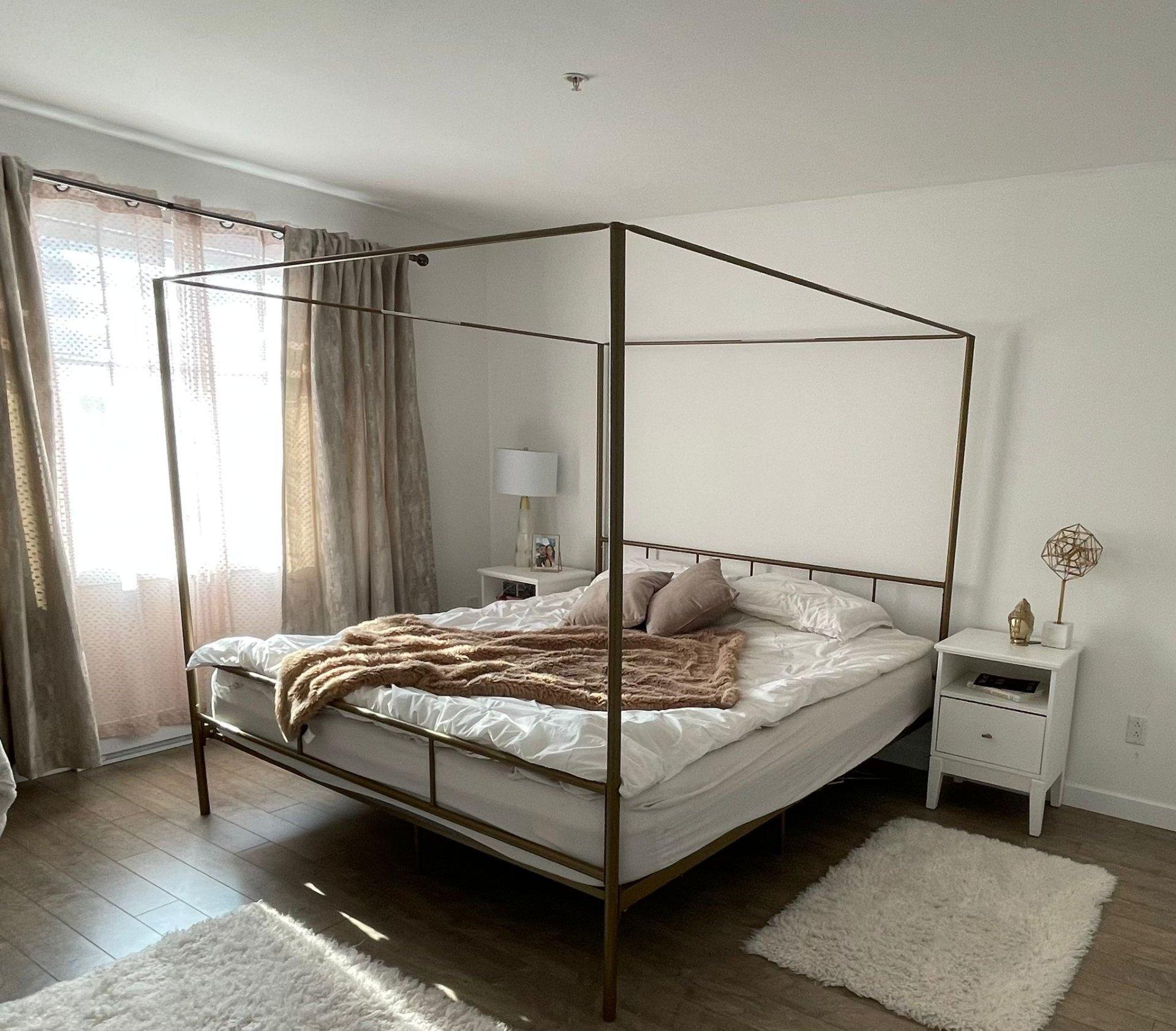 









325

 - 222


Rue Éricka

,
Laval (Fabreville),




QC
H7P5S2

