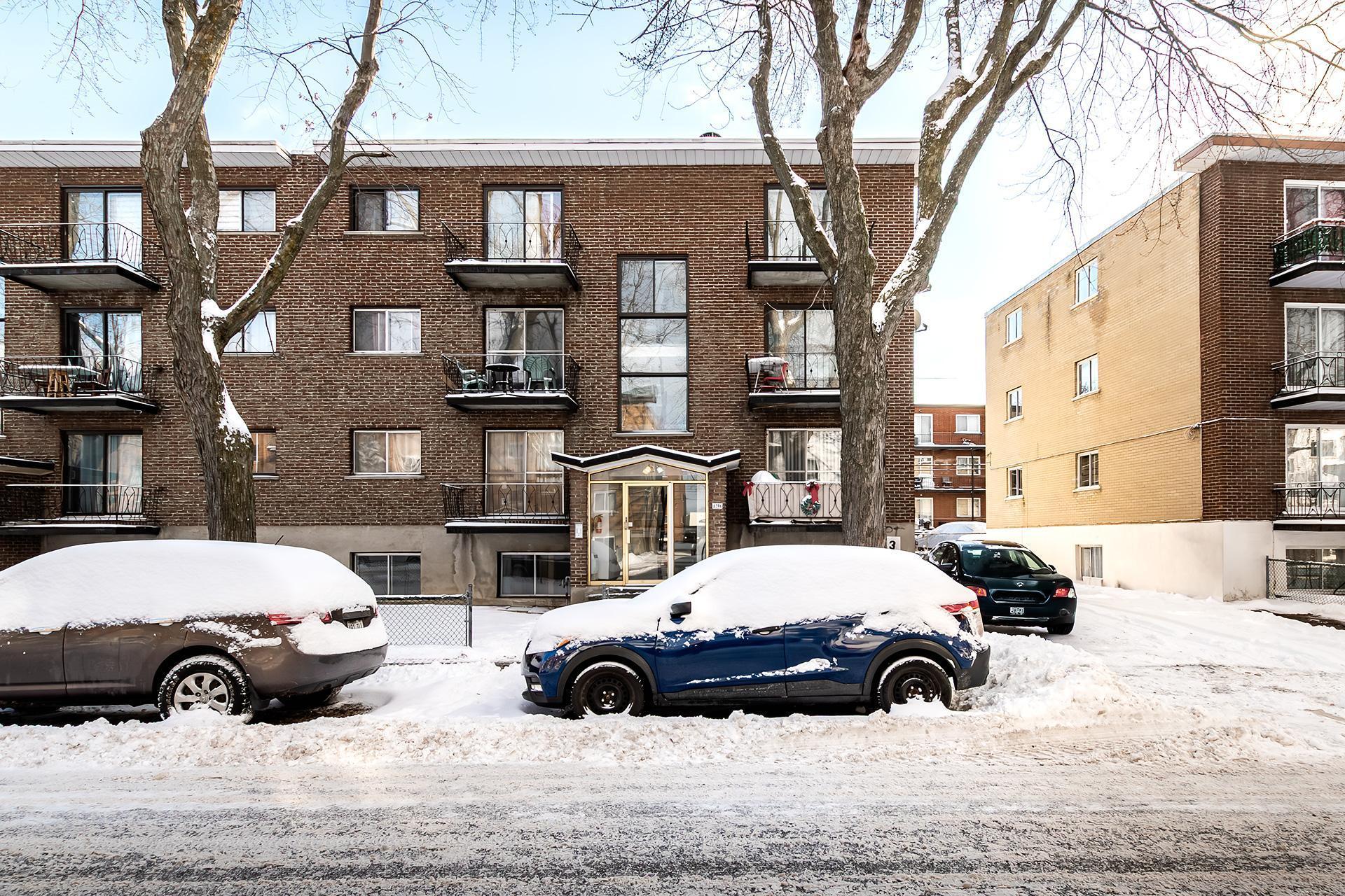 









6396


Rue Villeneuve

, 2,
Montréal (Montréal-Nord),




QC
H1G1M4

