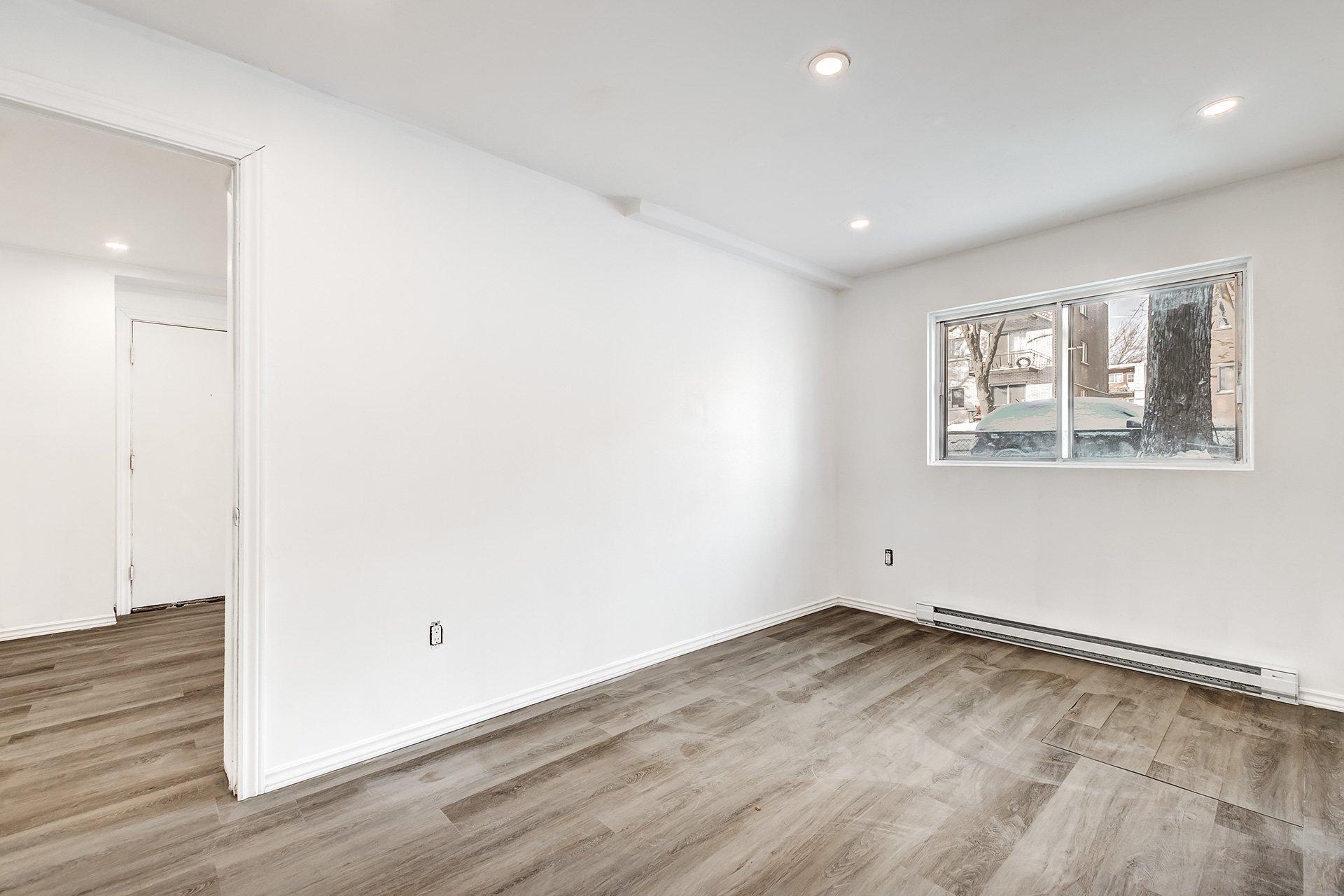 









6396


Rue Villeneuve

, 2,
Montréal (Montréal-Nord),




QC
H1G1M4

