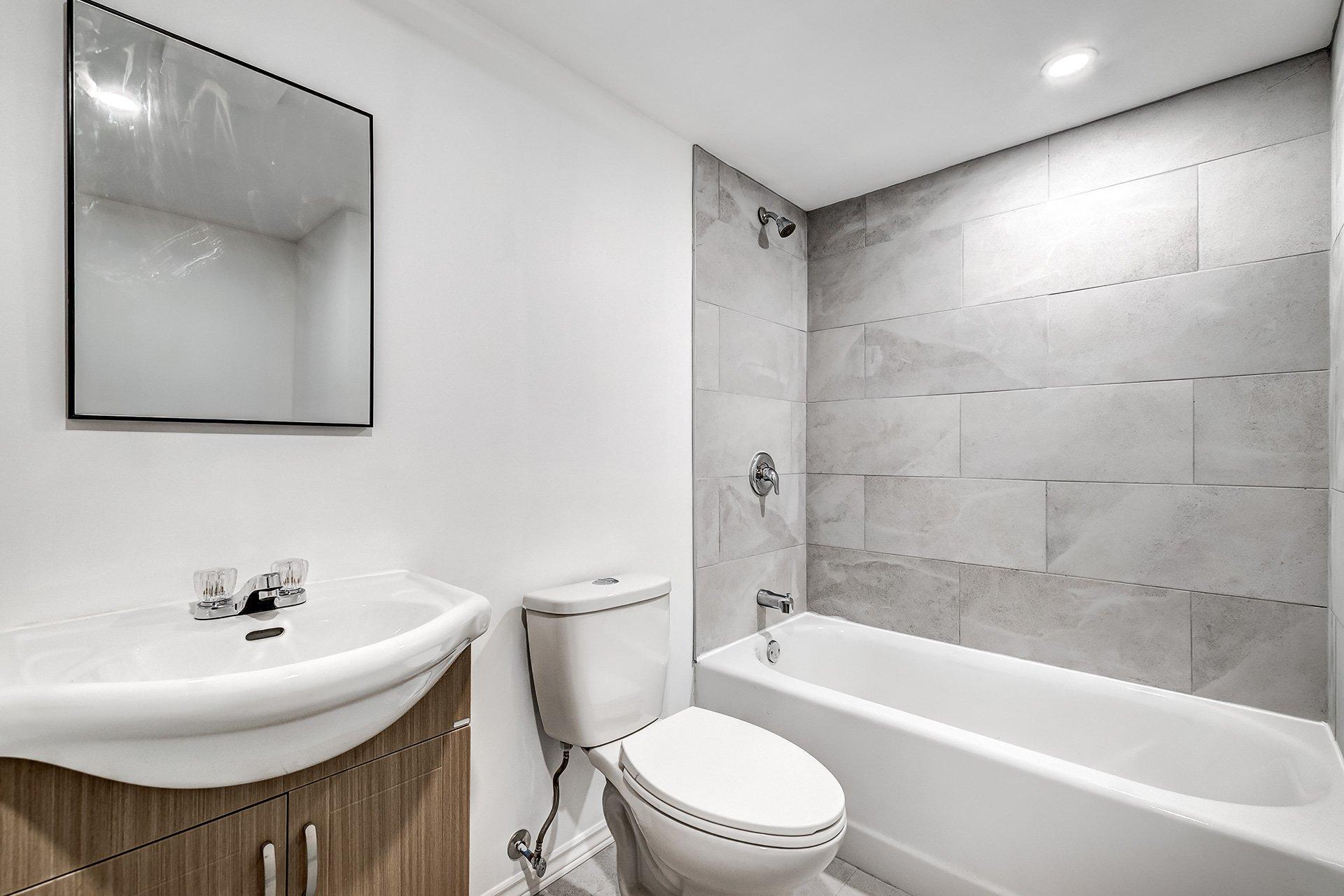 









6396


Rue Villeneuve

, 2,
Montréal (Montréal-Nord),




QC
H1G1M4

