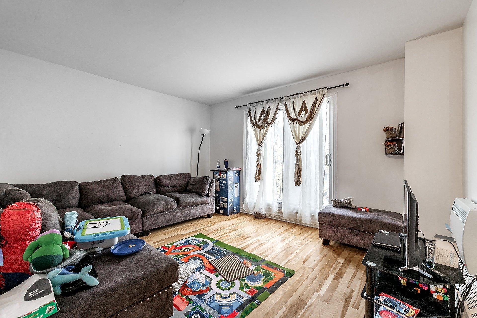 









6396


Rue Villeneuve

, 7,
Montréal (Montréal-Nord),




QC
H1G1M4


