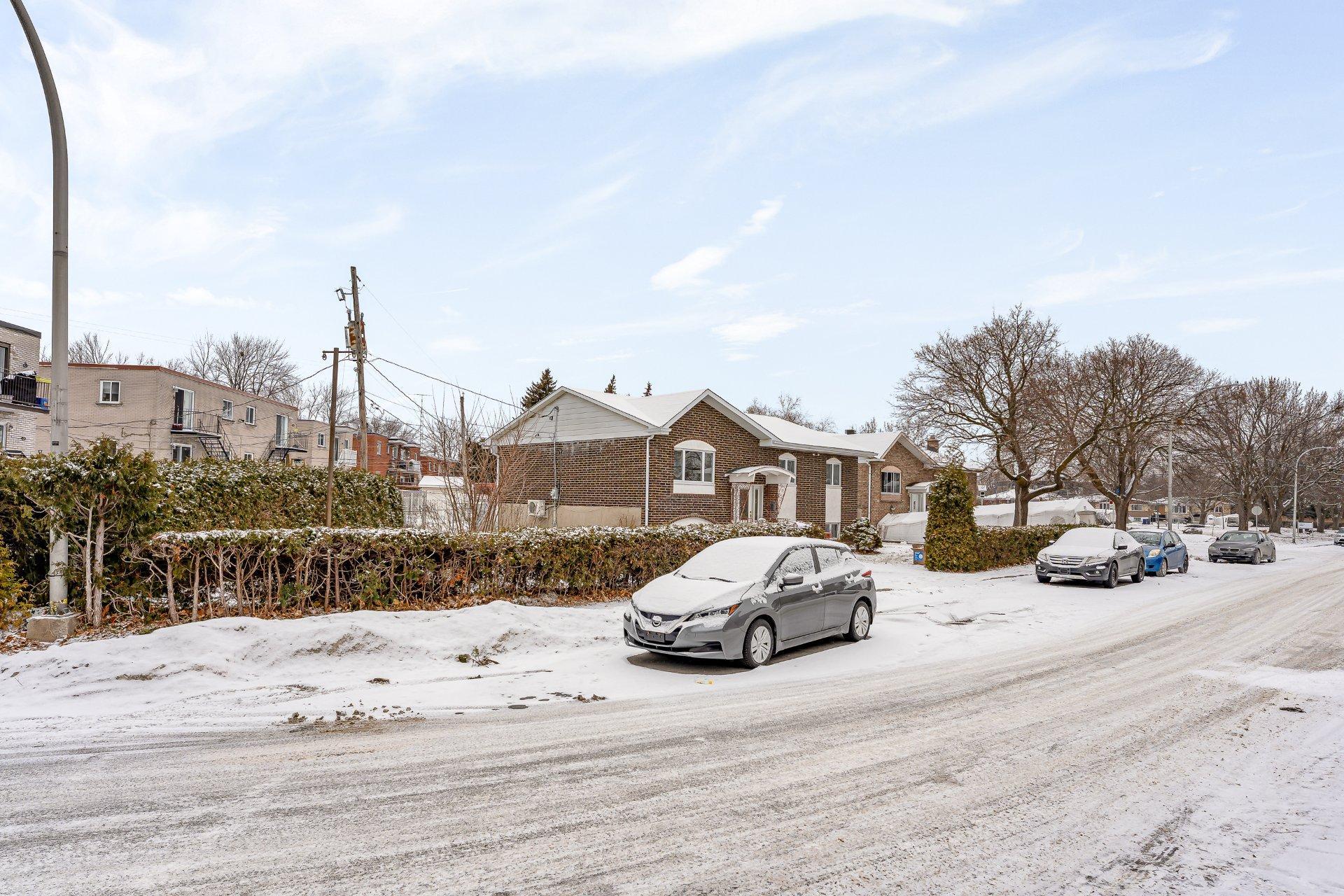 









101


16e Rue

,
Laval (Laval-des-Rapides),




QC
H7N5C8

