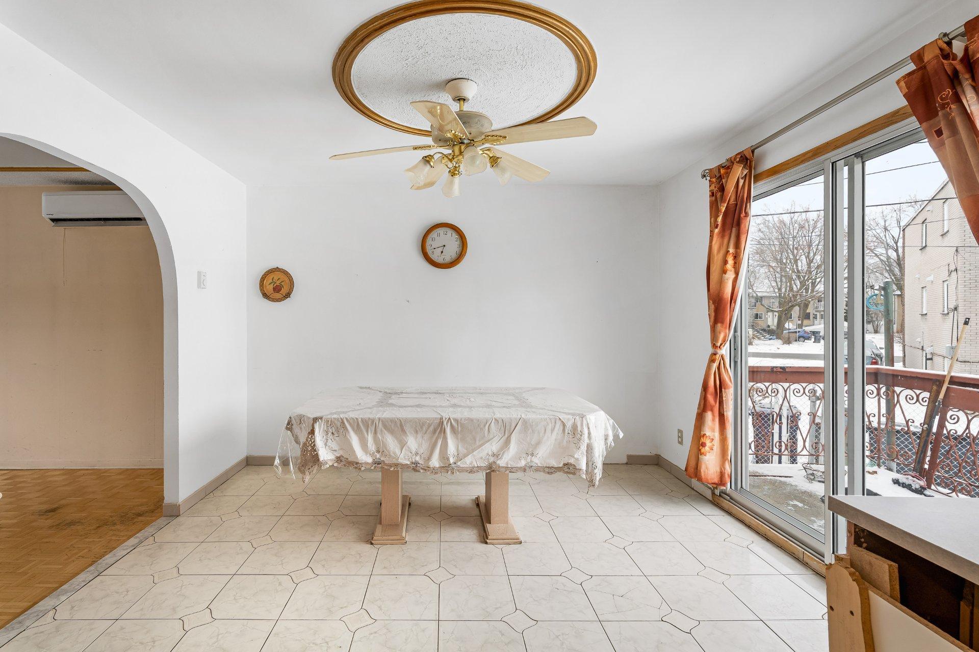 









101


16e Rue

,
Laval (Laval-des-Rapides),




QC
H7N5C8

