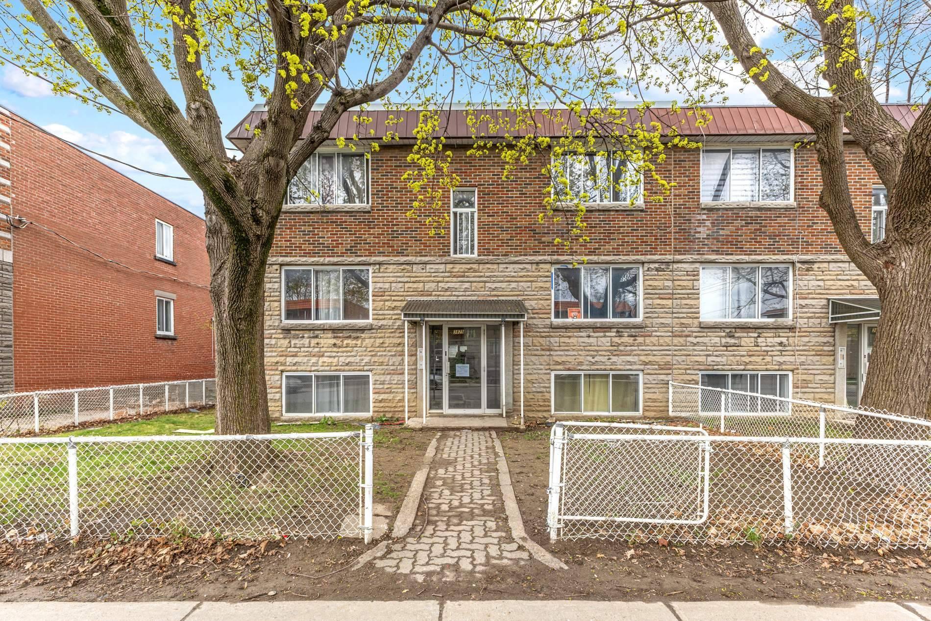 









3835


Rue Fleury E.

,
Montréal (Montréal-Nord),




QC
H1H2T3

