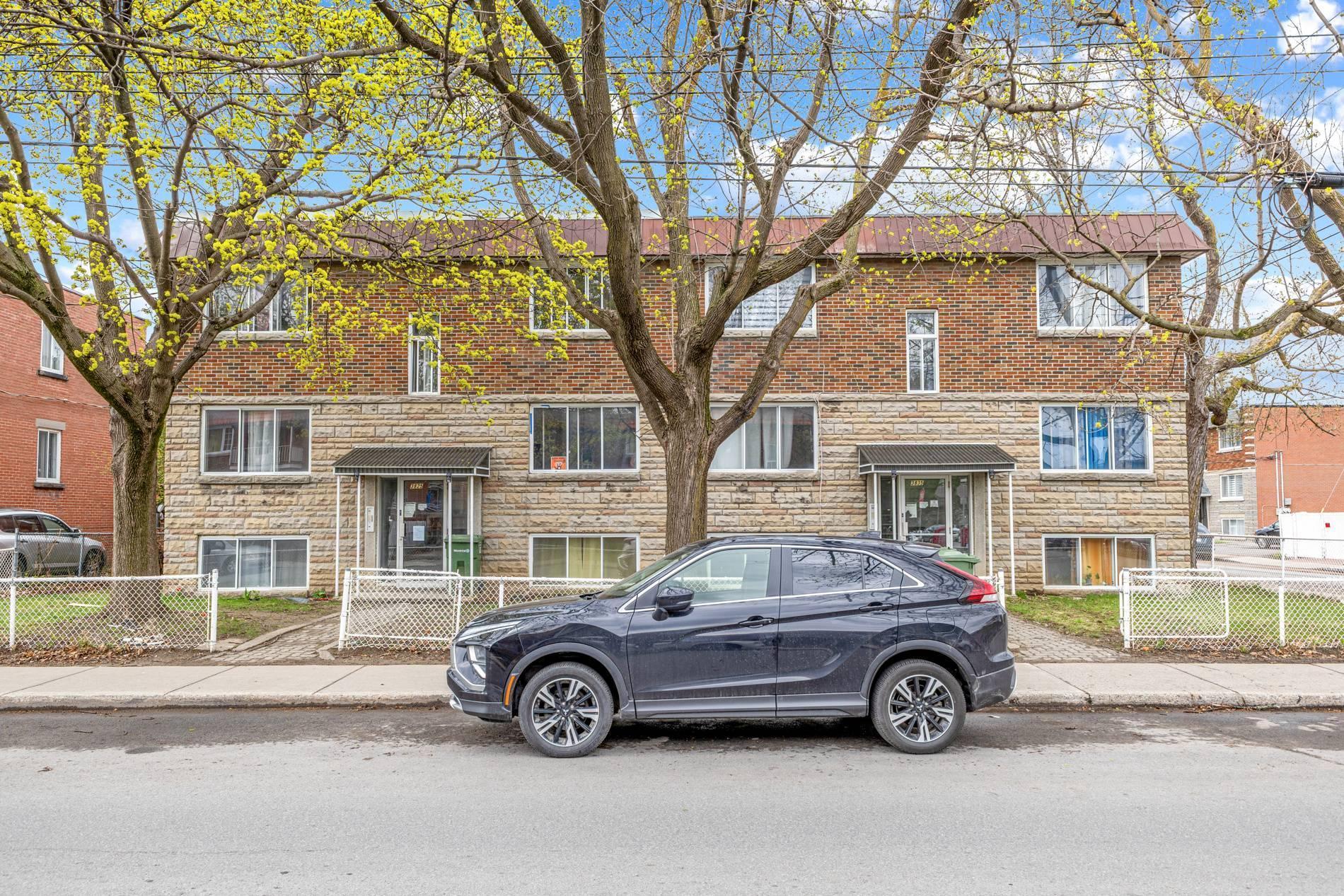 









3835


Rue Fleury E.

,
Montréal (Montréal-Nord),




QC
H1H2T3

