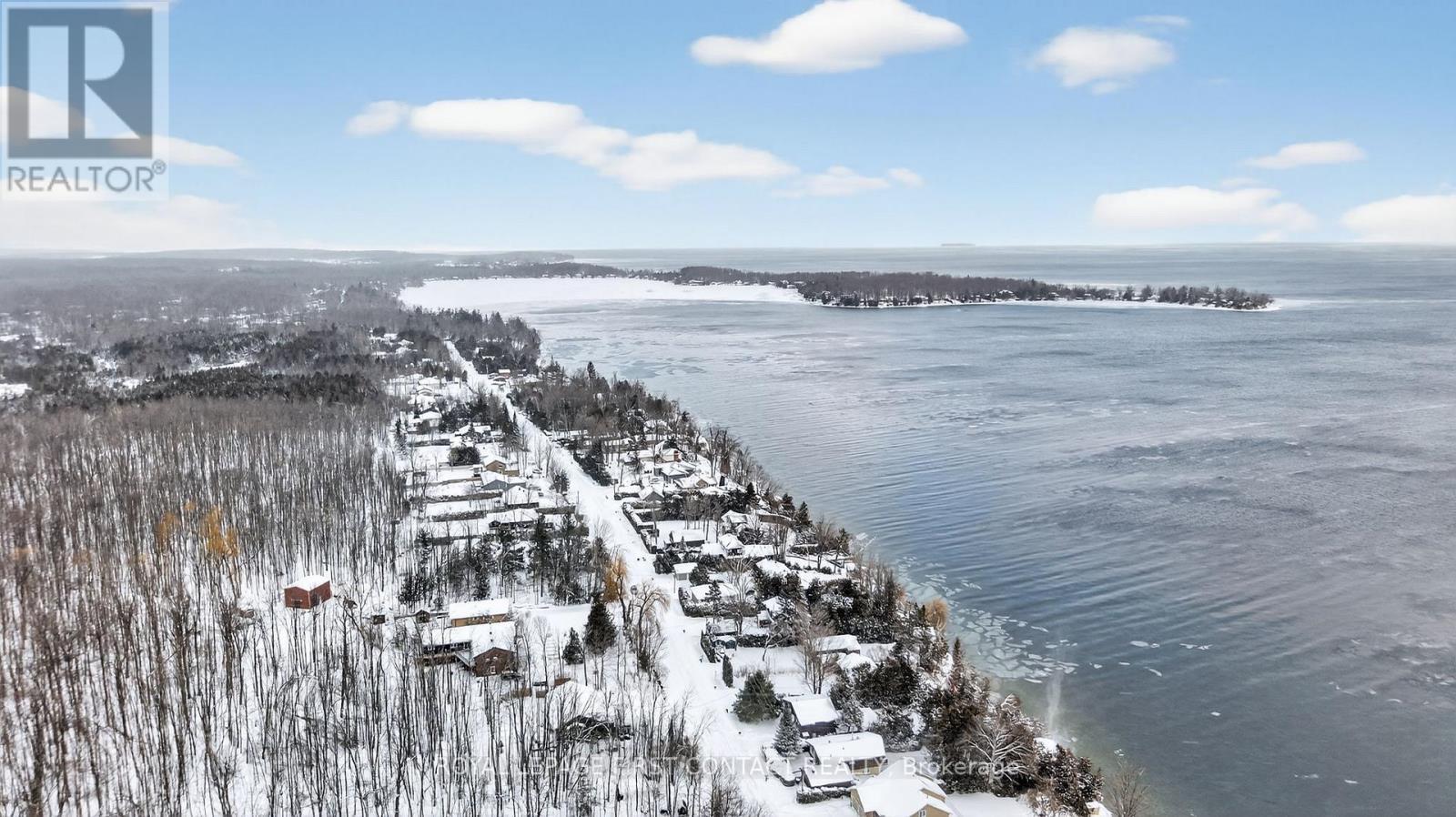 












2266 LAKESHORE ROAD E

,
Oro-Medonte,







Ontario
L0L1T0

