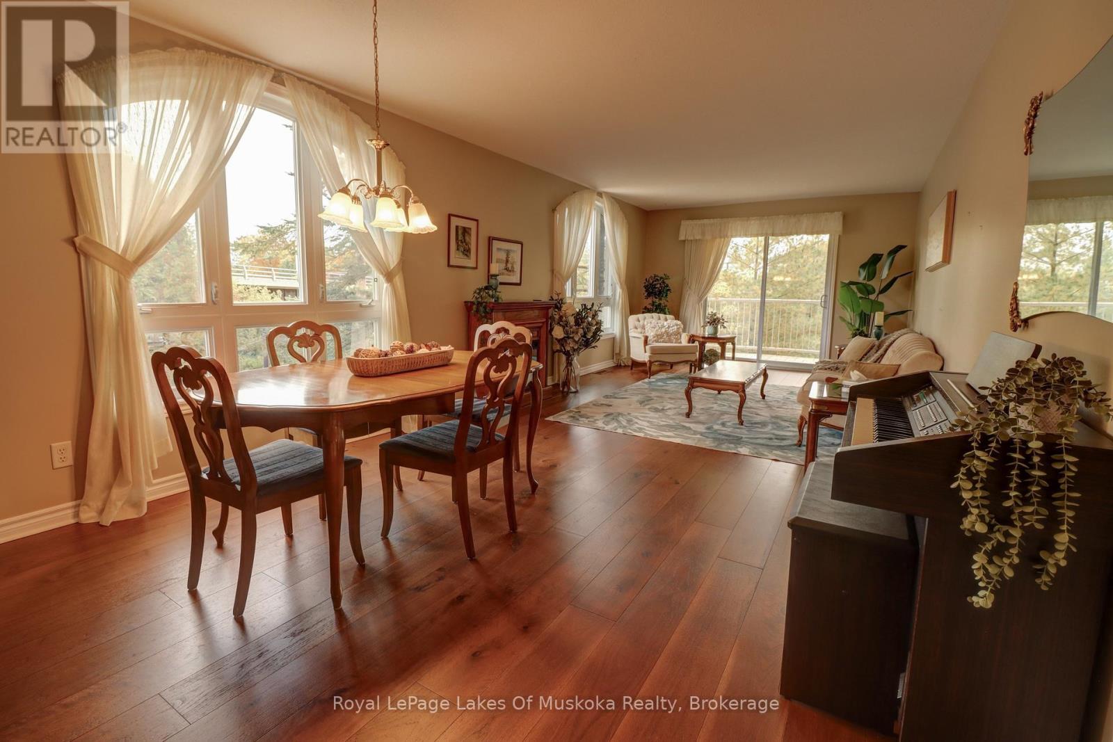 












106 - 31 DAIRY LANE

,
Huntsville (Chaffey),




Ontario
P1H2L7

