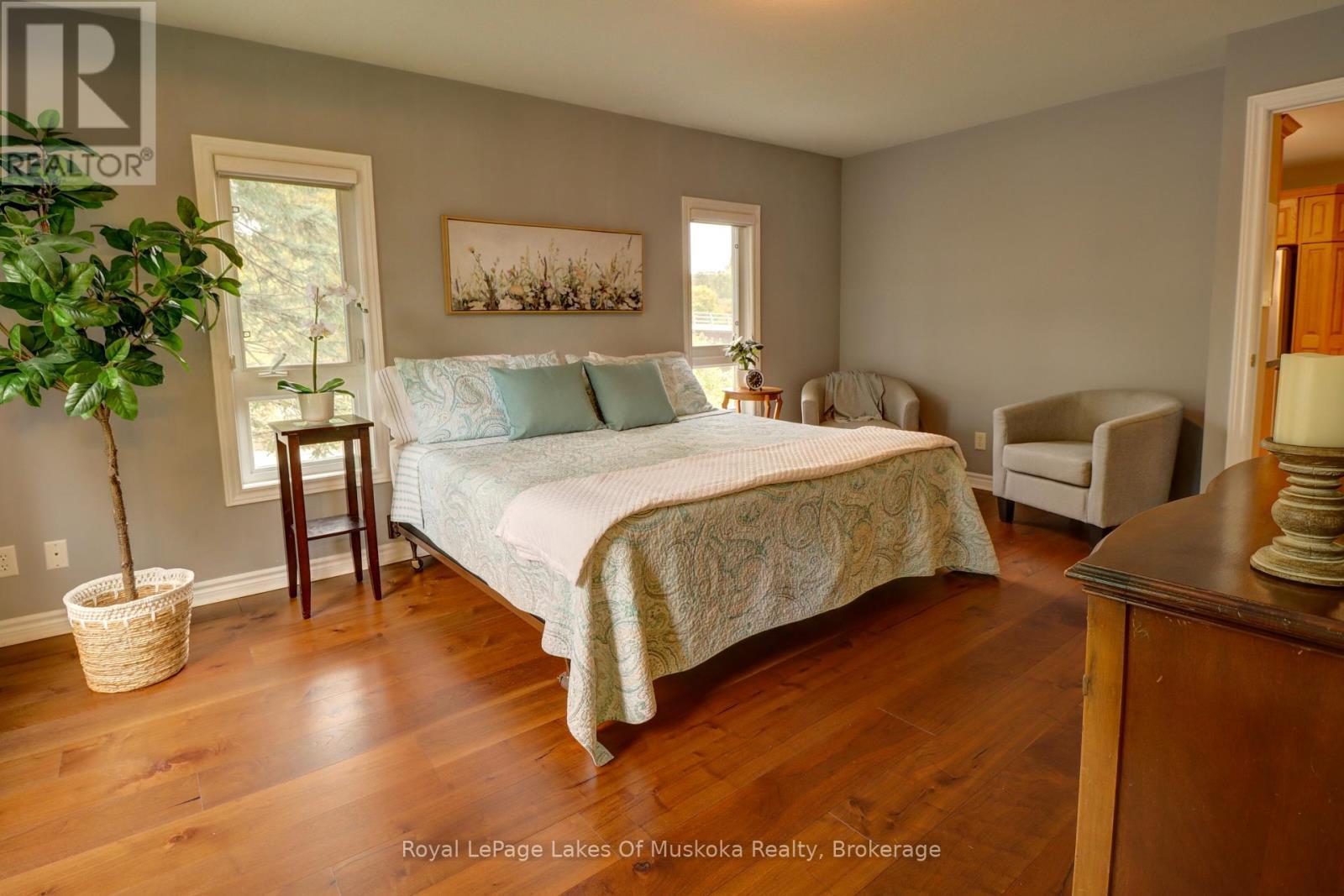 












106 - 31 DAIRY LANE

,
Huntsville (Chaffey),




Ontario
P1H2L7

