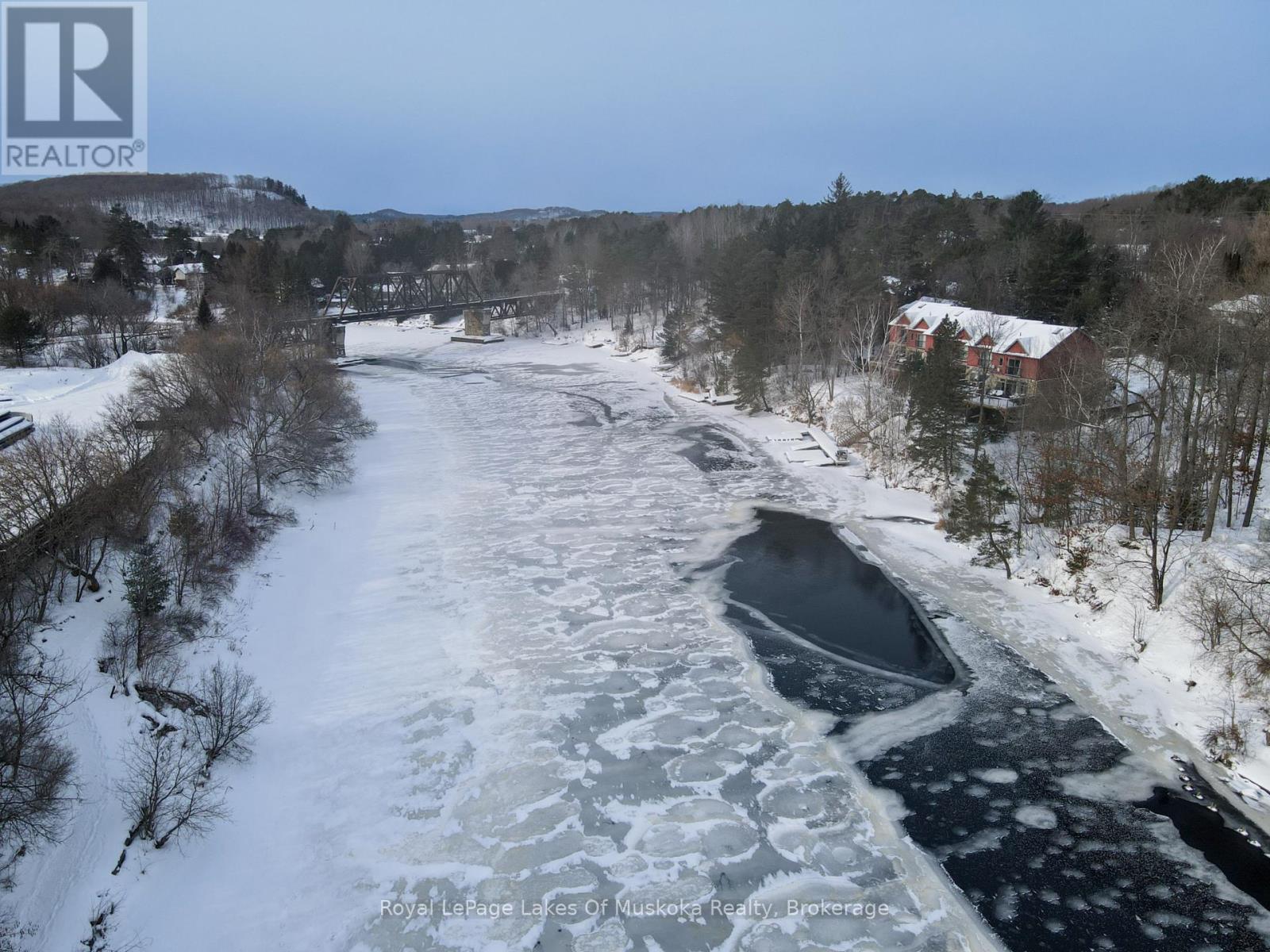 












106 - 31 DAIRY LANE

,
Huntsville (Chaffey),




Ontario
P1H2L7

