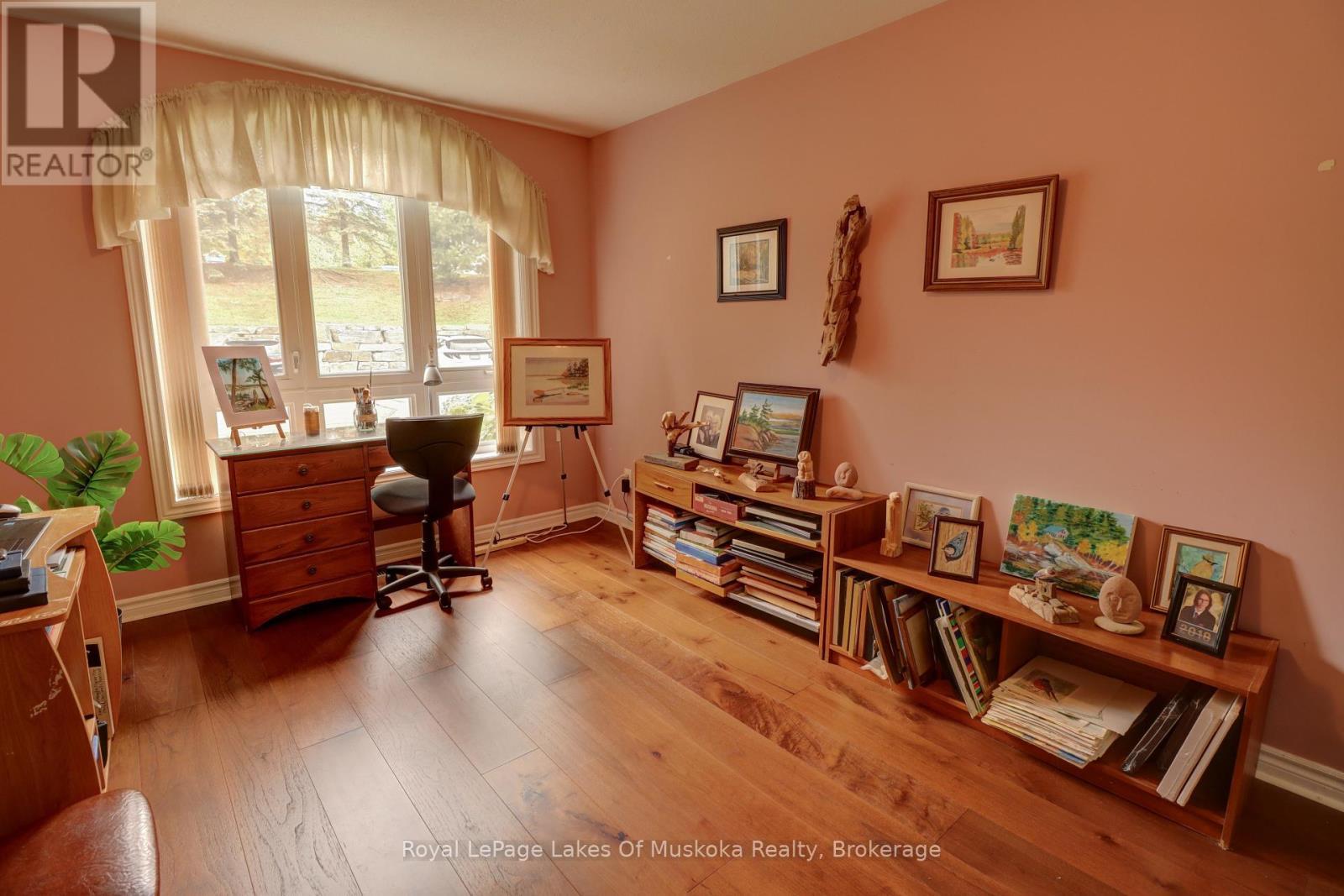 












106 - 31 DAIRY LANE

,
Huntsville (Chaffey),




Ontario
P1H2L7

