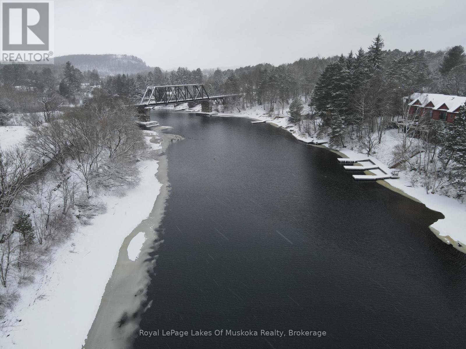 












106 - 31 DAIRY LANE

,
Huntsville (Chaffey),




Ontario
P1H2L7

