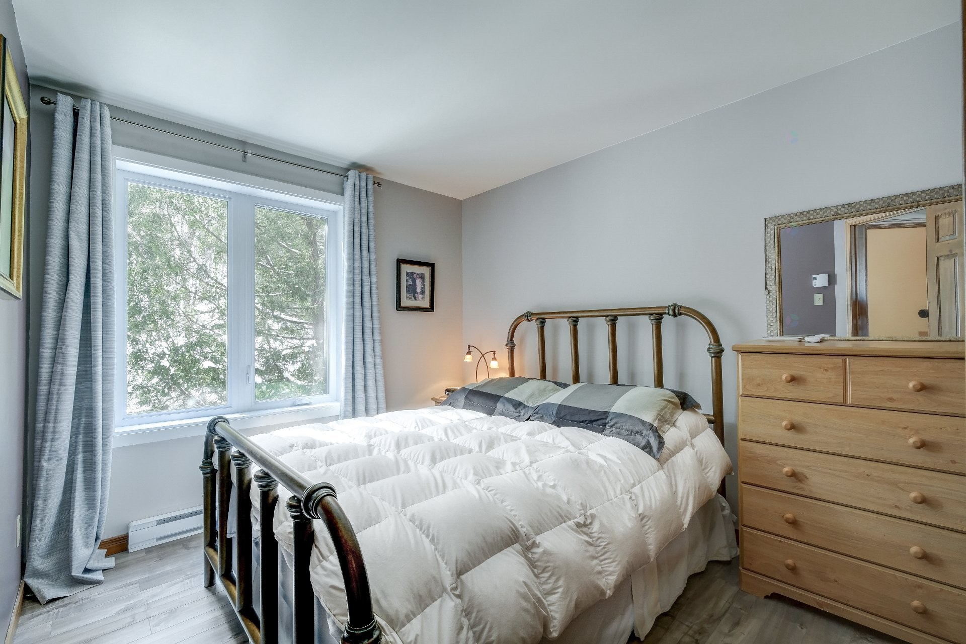 









177


Rue Dorchester

,
Bromont,




QC
J2L1P9

