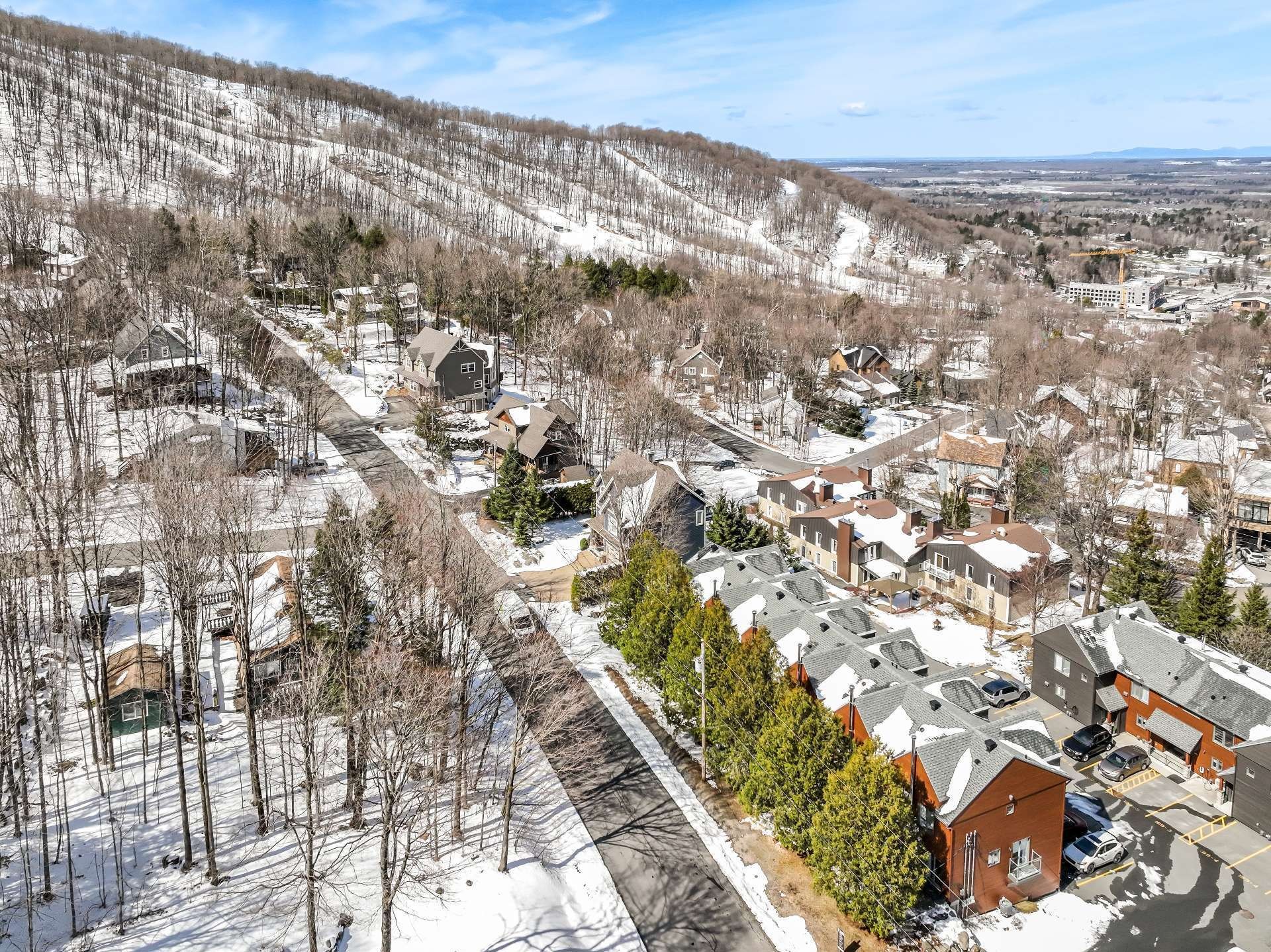 









177


Rue Dorchester

,
Bromont,




QC
J2L1P9

