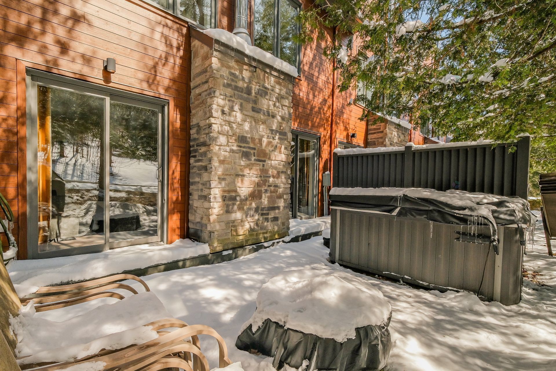 









177


Rue Dorchester

,
Bromont,




QC
J2L1P9

