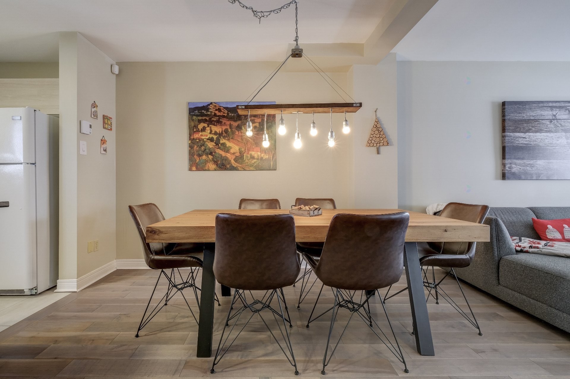 









177


Rue Dorchester

,
Bromont,




QC
J2L1P9

