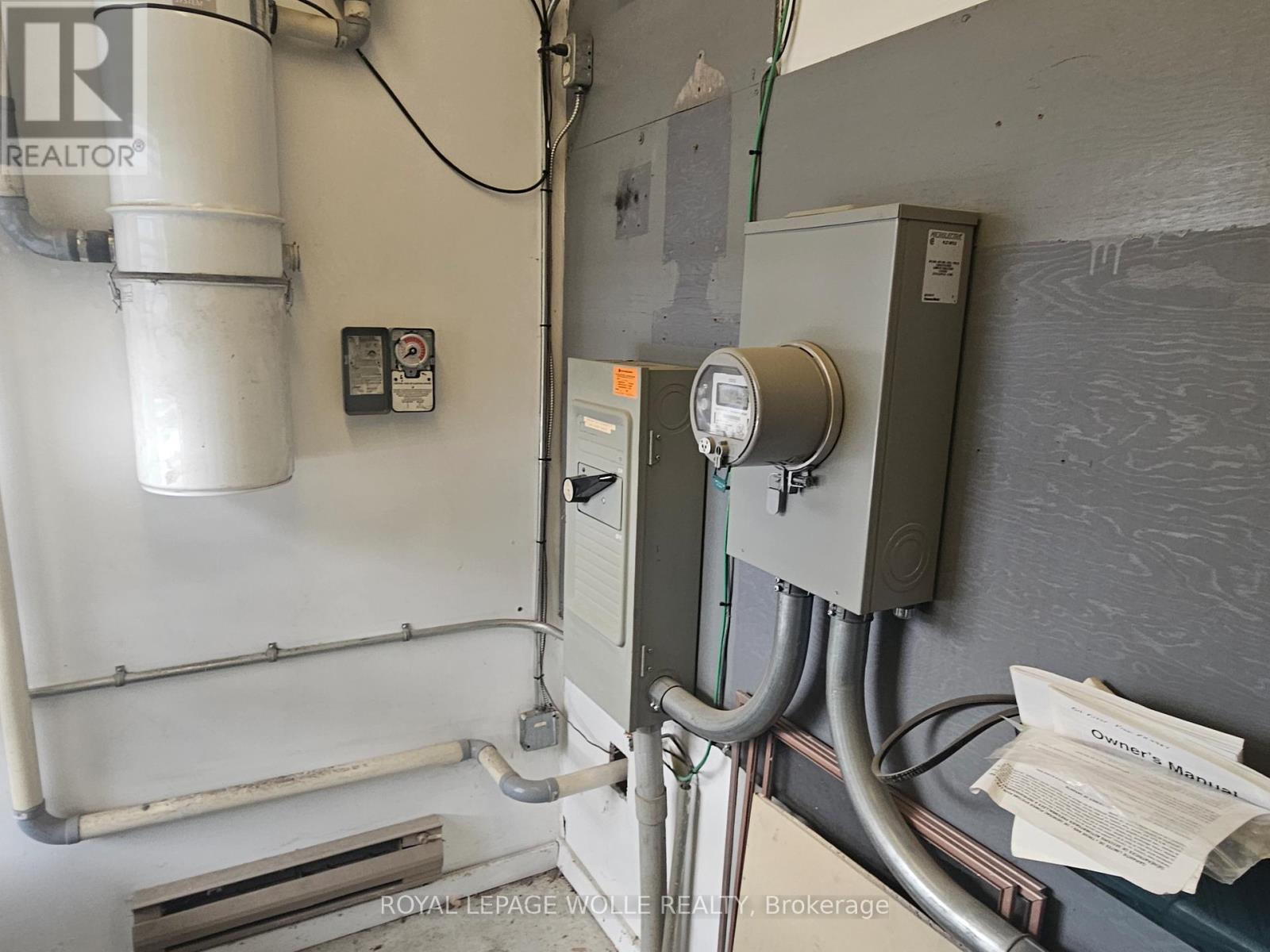 












30 RIDGEWAY CIRCLE

,
Woodstock,




Ontario
N4V1C9

