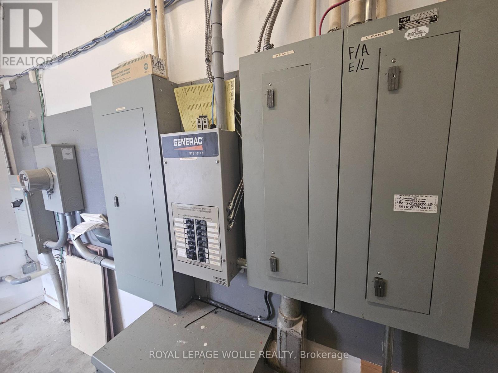 












30 RIDGEWAY CIRCLE

,
Woodstock,




Ontario
N4V1C9

