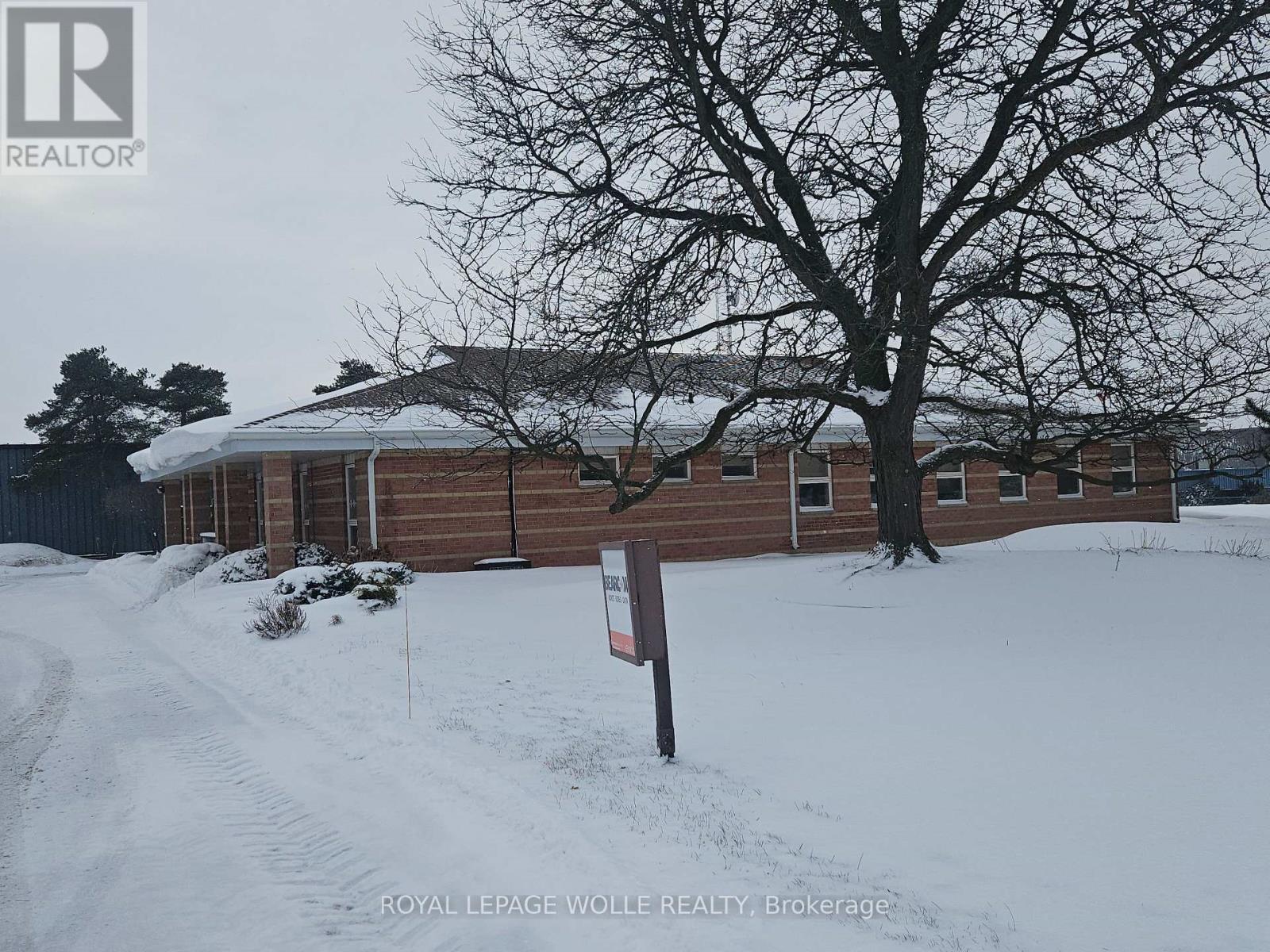 












30 RIDGEWAY CIRCLE

,
Woodstock,




Ontario
N4V1C9

