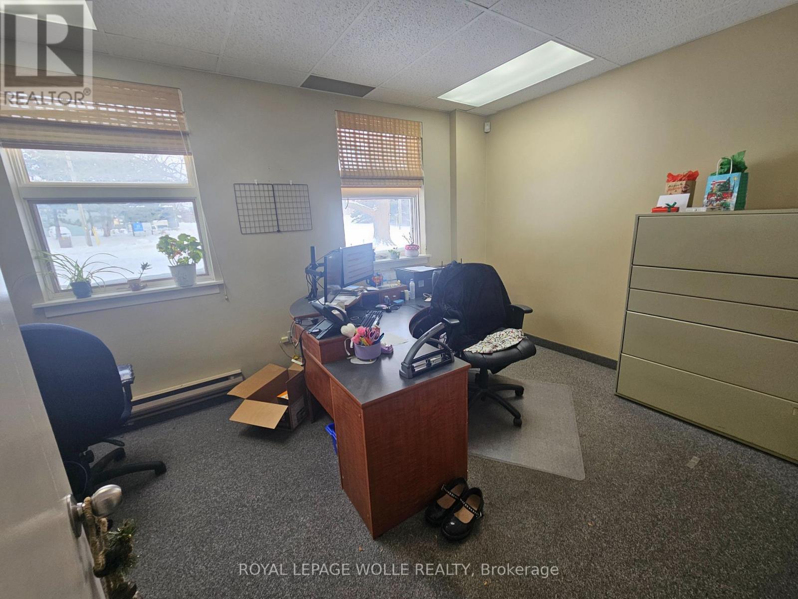 












30 RIDGEWAY CIRCLE

,
Woodstock,




Ontario
N4V1C9

