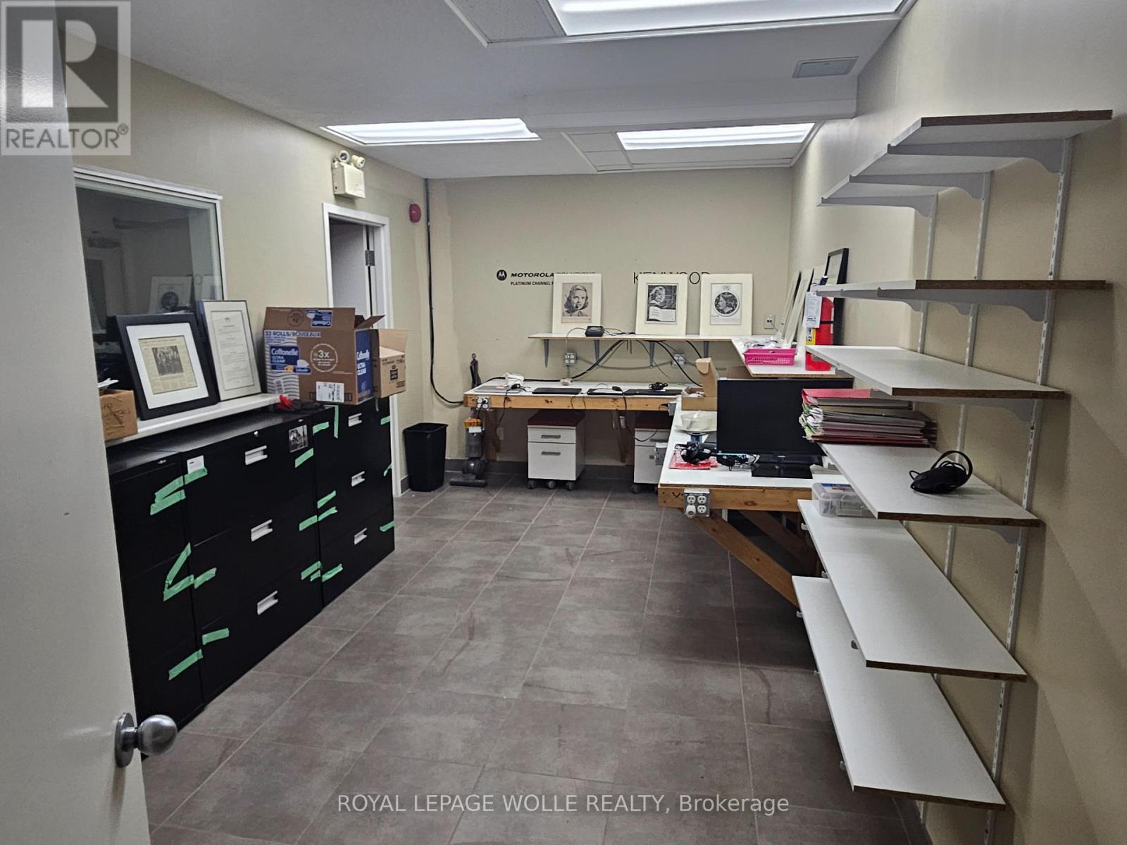 












30 RIDGEWAY CIRCLE

,
Woodstock,




Ontario
N4V1C9

