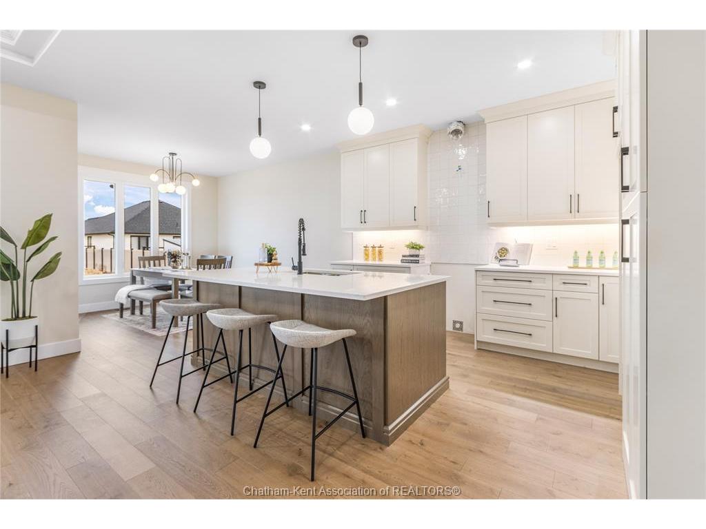 









44


BLOOMINGTON

Way,
Chatham,




ON
N7L 0H2

