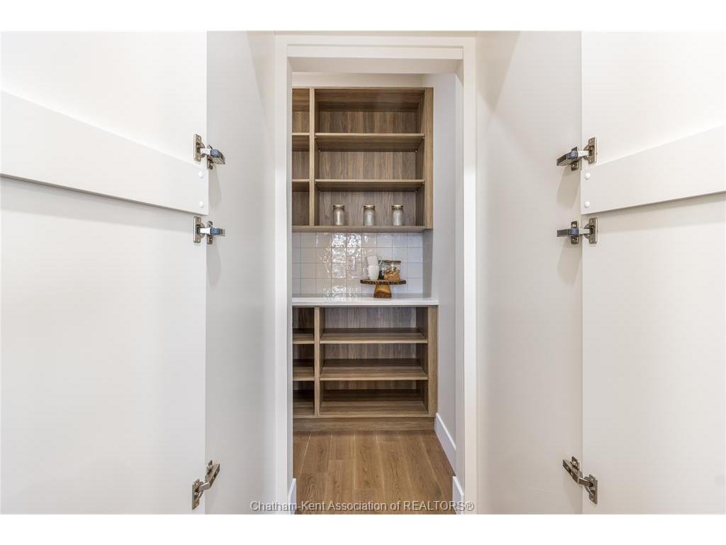 









44


BLOOMINGTON

Way,
Chatham,




ON
N7L 0H2

