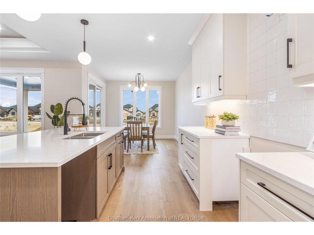 









44


BLOOMINGTON

Way,
Chatham,




ON
N7L 0H2

