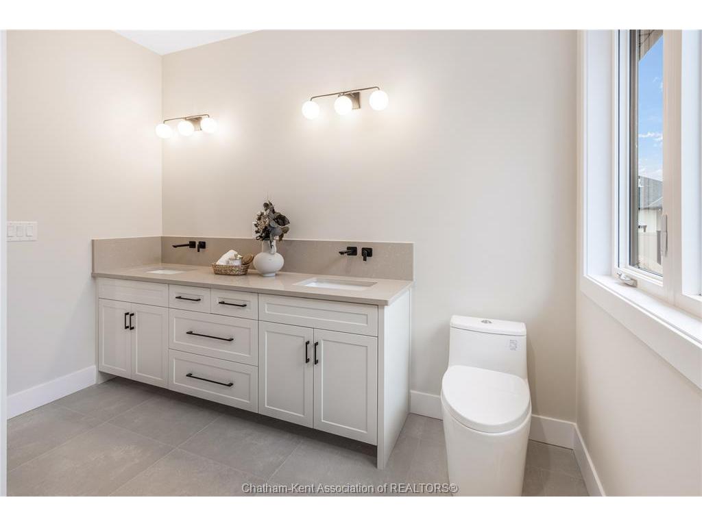 









44


BLOOMINGTON

Way,
Chatham,




ON
N7L 0H2

