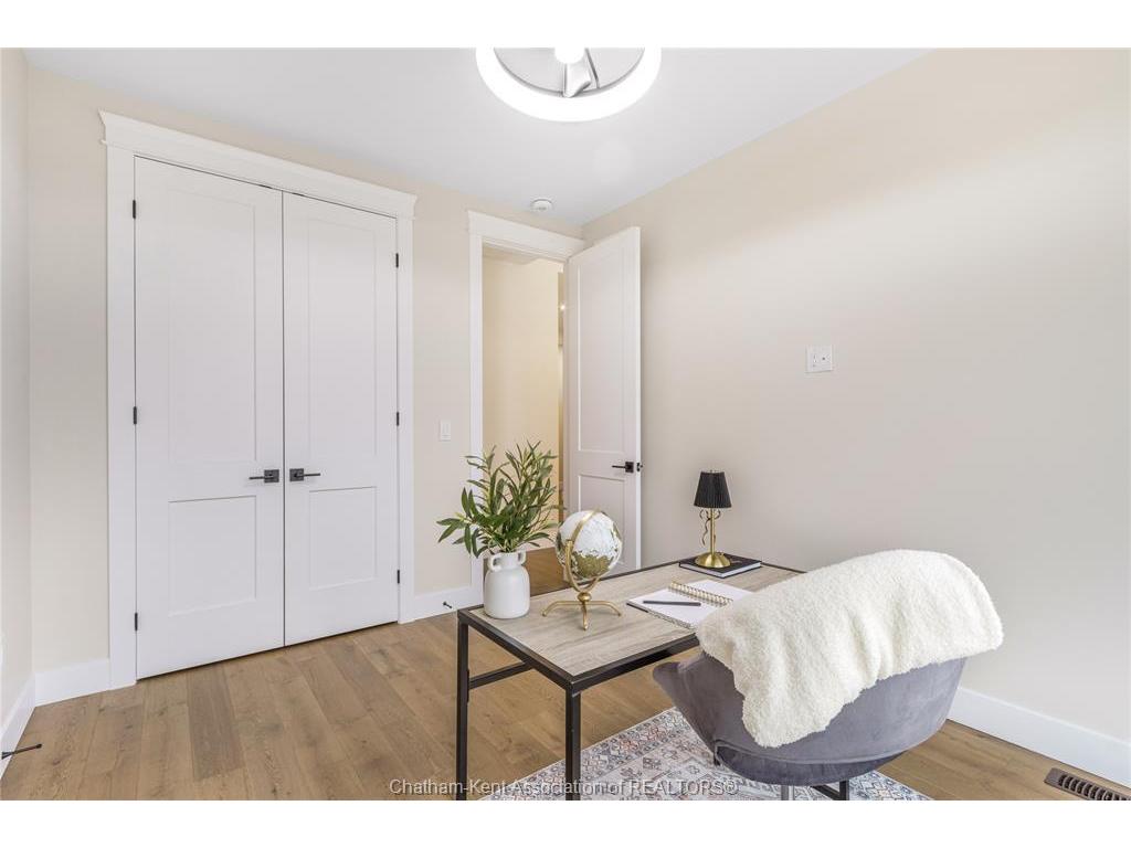 









44


BLOOMINGTON

Way,
Chatham,




ON
N7L 0H2

