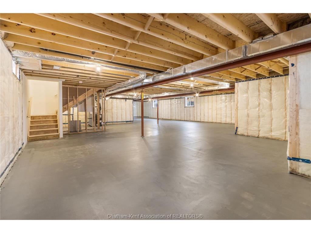 









44


BLOOMINGTON

Way,
Chatham,




ON
N7L 0H2

