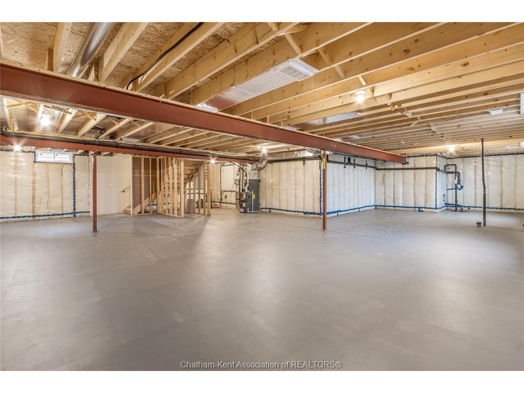 









44


BLOOMINGTON

Way,
Chatham,




ON
N7L 0H2

