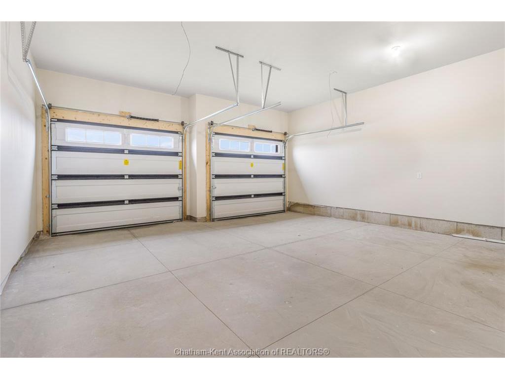 









44


BLOOMINGTON

Way,
Chatham,




ON
N7L 0H2

