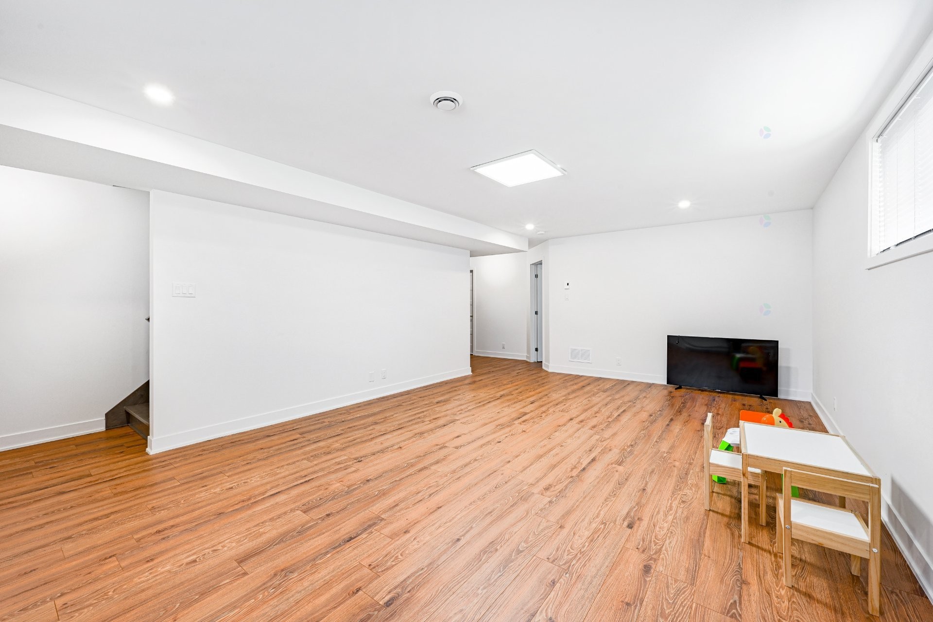 









288


Rue Chambly

,
Longueuil (Greenfield Park),




QC
J4V2E7

