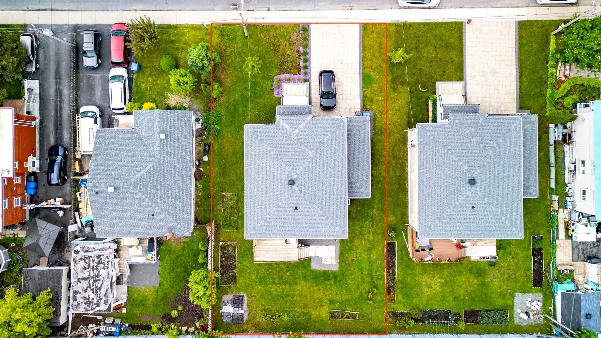 









288


Rue Chambly

,
Longueuil (Greenfield Park),




QC
J4V2E7

