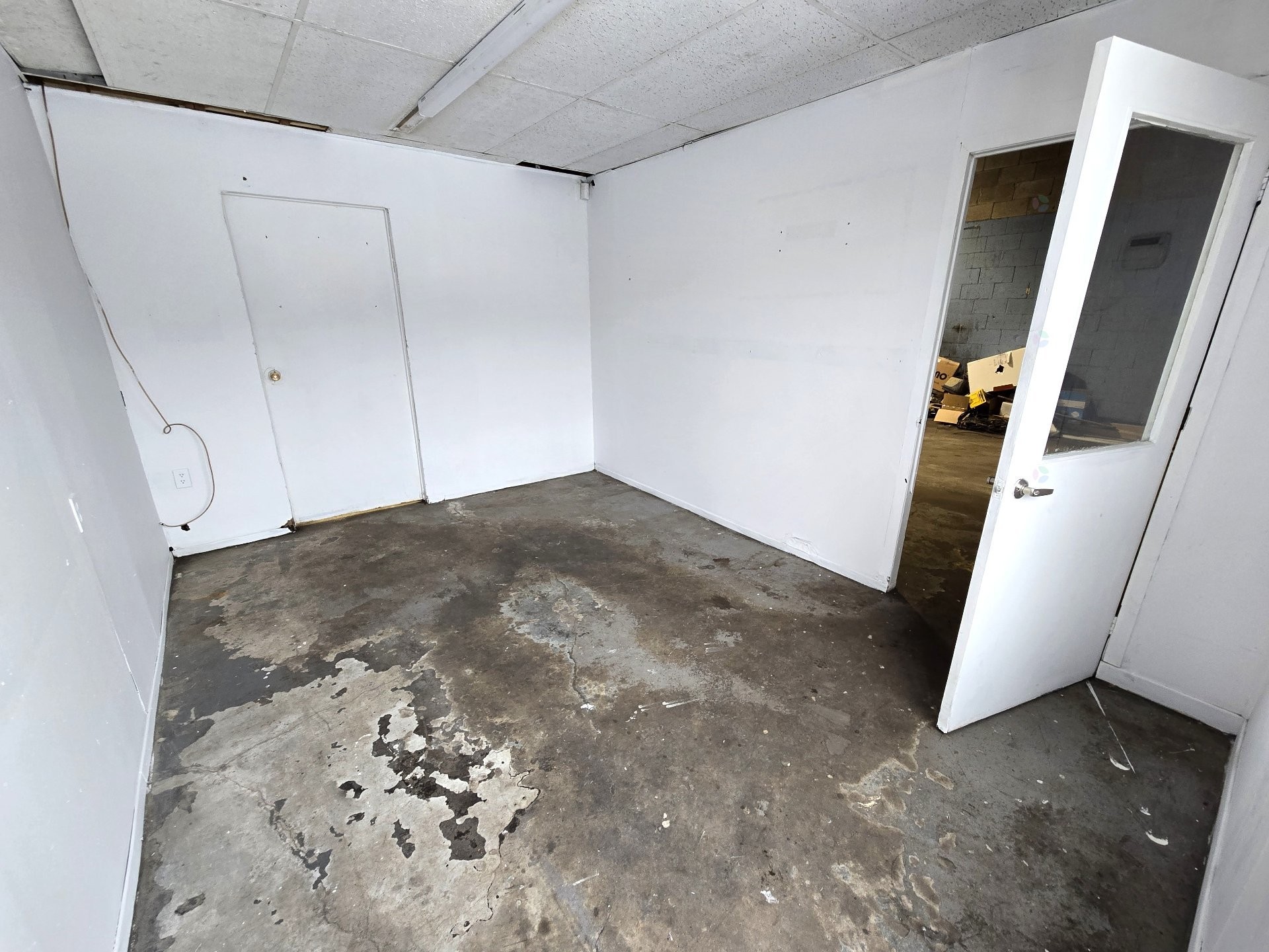 









1522


Rue Berlier

,
Laval (Chomedey),




QC
H7L4A1

