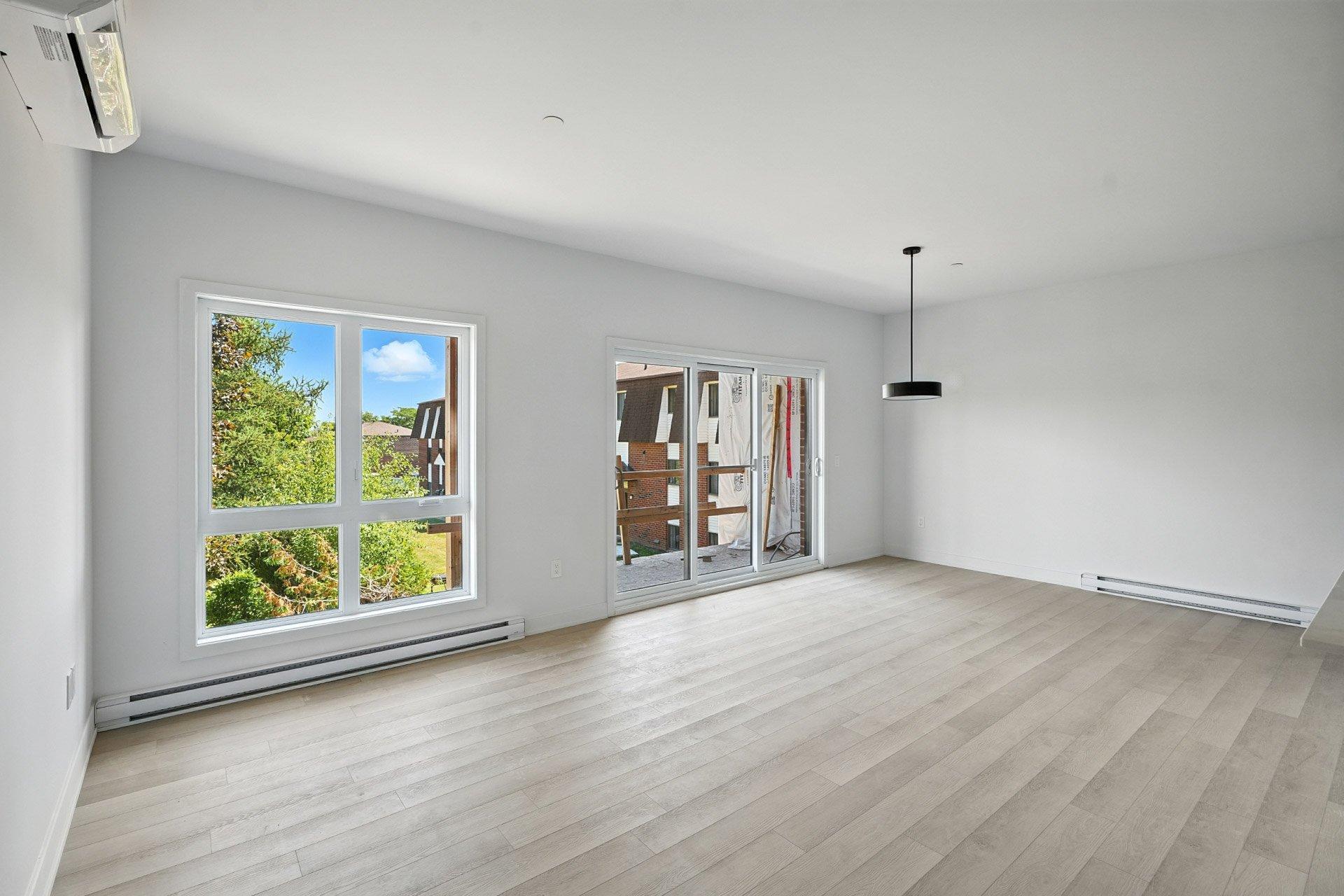 









312


Ch. Freeman

, 104,
Gatineau (Hull),




QC
J8Z2B6

