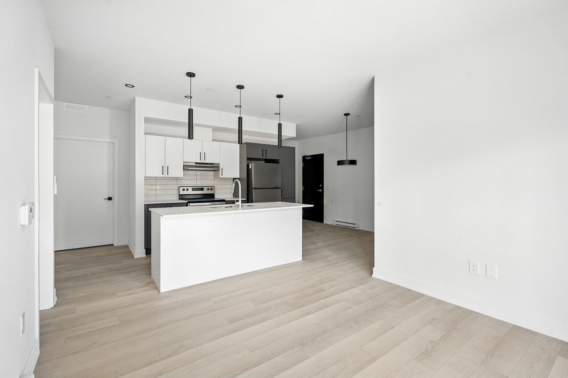 









312


Ch. Freeman

, 202,
Gatineau (Hull),




QC
J8Z2B6

