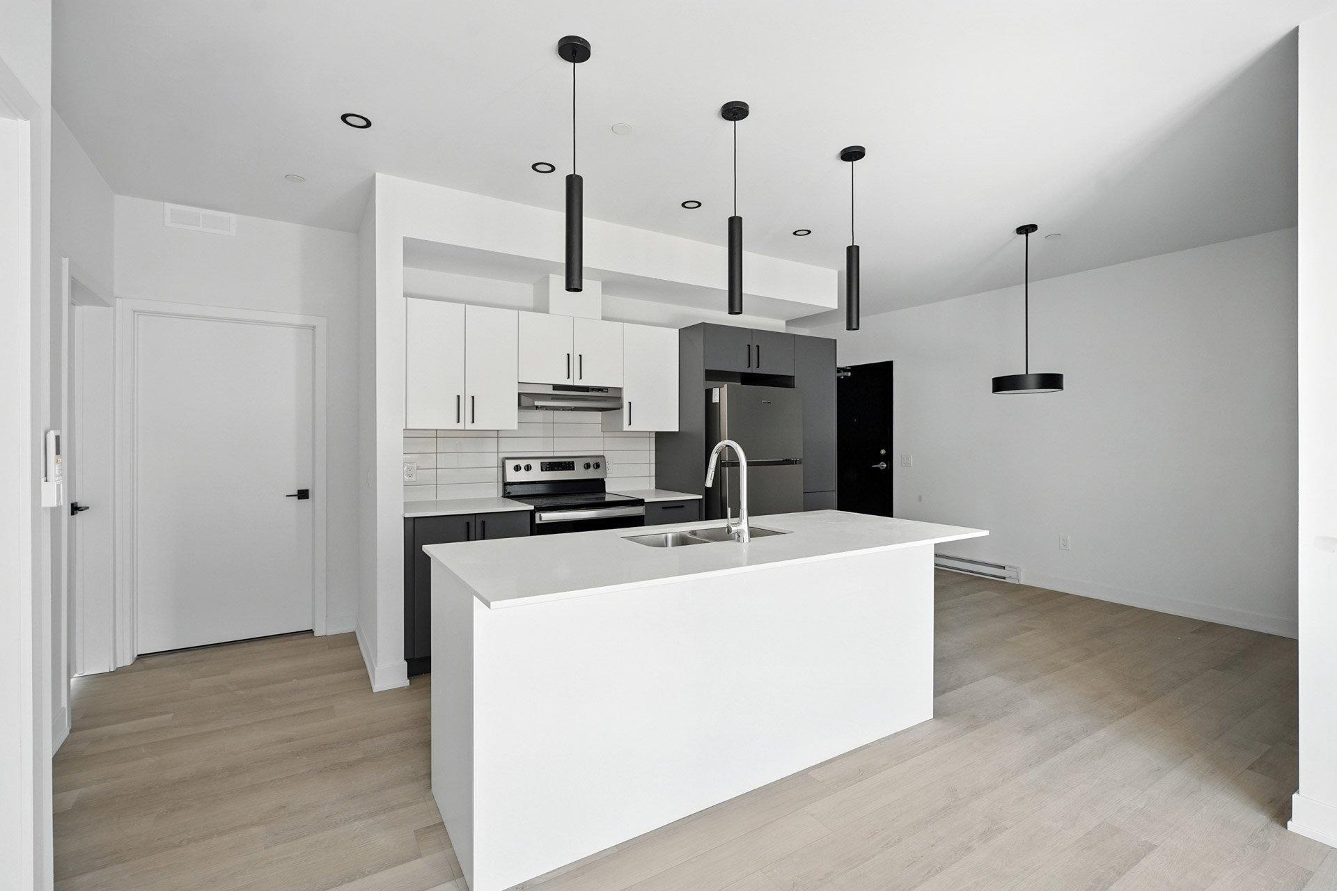 









312


Ch. Freeman

, 202,
Gatineau (Hull),




QC
J8Z2B6

