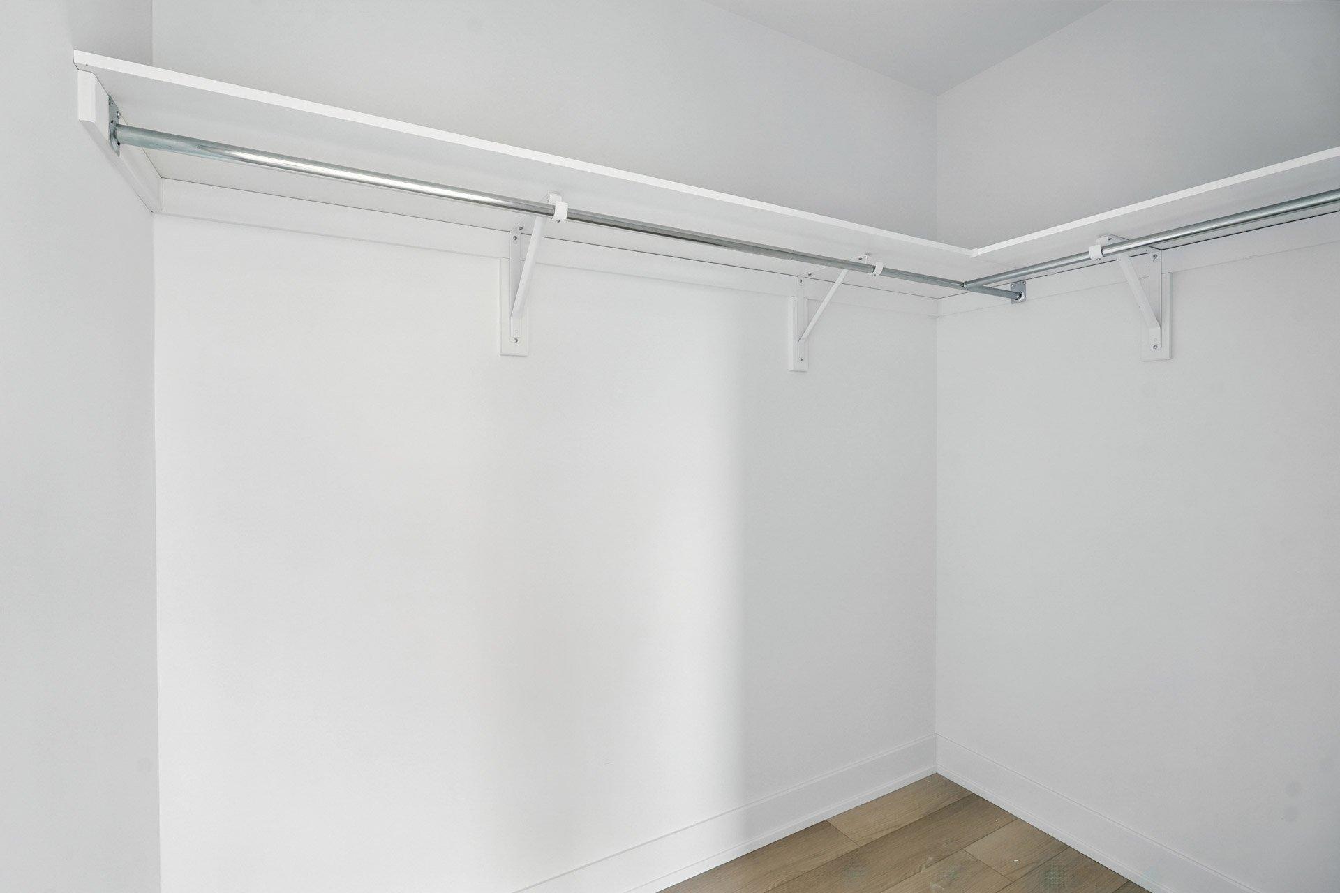 









312


Ch. Freeman

, 204,
Gatineau (Hull),




QC
J8Z2B6

