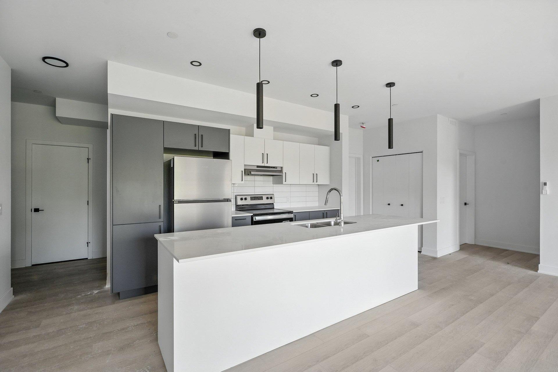 









312


Ch. Freeman

, 204,
Gatineau (Hull),




QC
J8Z2B6

